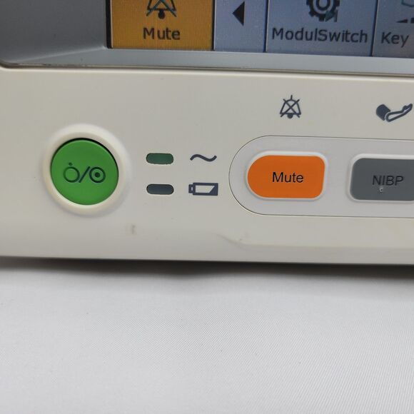 Edan iM60 Patient Monitor 10.4" Ex-Demo Unit Low Usage No Battery Power On Teste - Picture 10 of 16